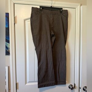 Women’s Lee Comfort slacks in a brownish color-Size 18S